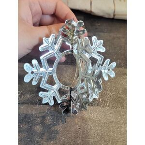 Silver metal AS IS snowflake Xmas ornament decor